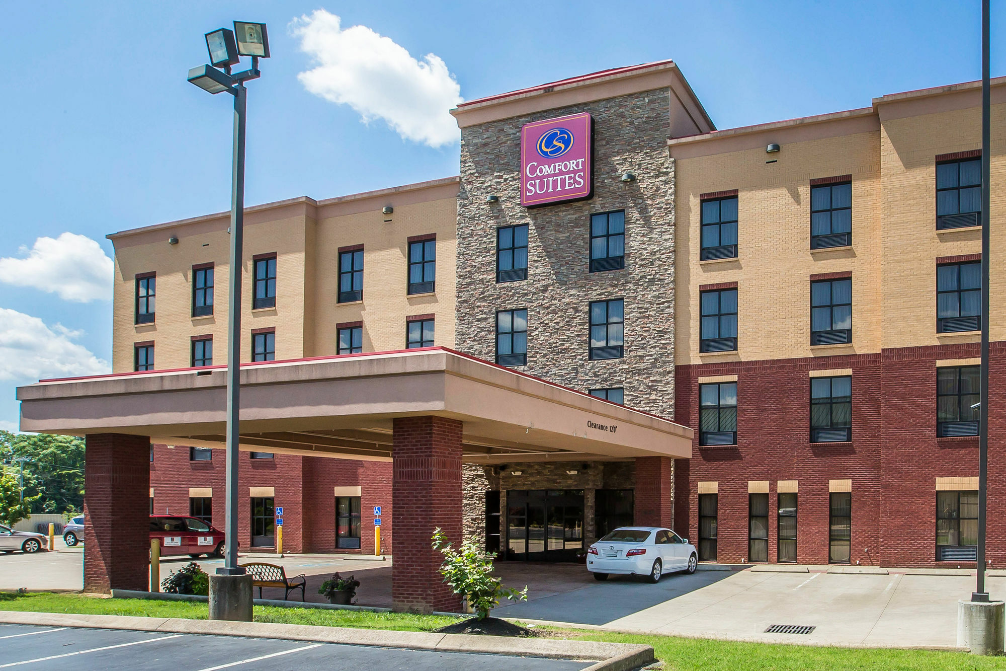Comfort Hotel 3*